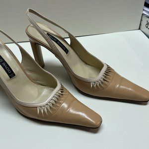 Vintage LELLO BACIO pointed cream and white Italian leather shoes size 7-1/2
